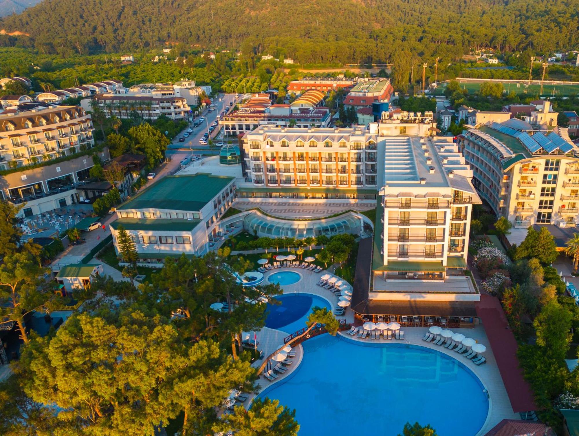 Fore Resort & Spa เกเมร์ ภายนอก รูปภาพ